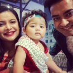 Sabnam Faria Instagram - ১৬ই ডিসেম্বর 2022 অনেক বছর পর আমরা পুরানো ৩ বন্ধু একসাথে হয়েছিলাম… যদিও পুরোটা সময় জুড়ে আমরা তুবারেক নিয়েই ব্যাস্ত ছিলাম! উনি আবার সেদিন জীবনের প্রথম শাড়ি পরেছিল … আল্লাহুম্মা বারিক লাহা! #victoryday #bangladesh #16december