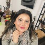 Sabnam Faria Instagram - বেলা হারায় সন্ধ্যাতারায়, সে আসে না আমার কাননে… সাঁঝ কোকিলা সুরের দেশে. বলে তাহার কথা গোপনে…