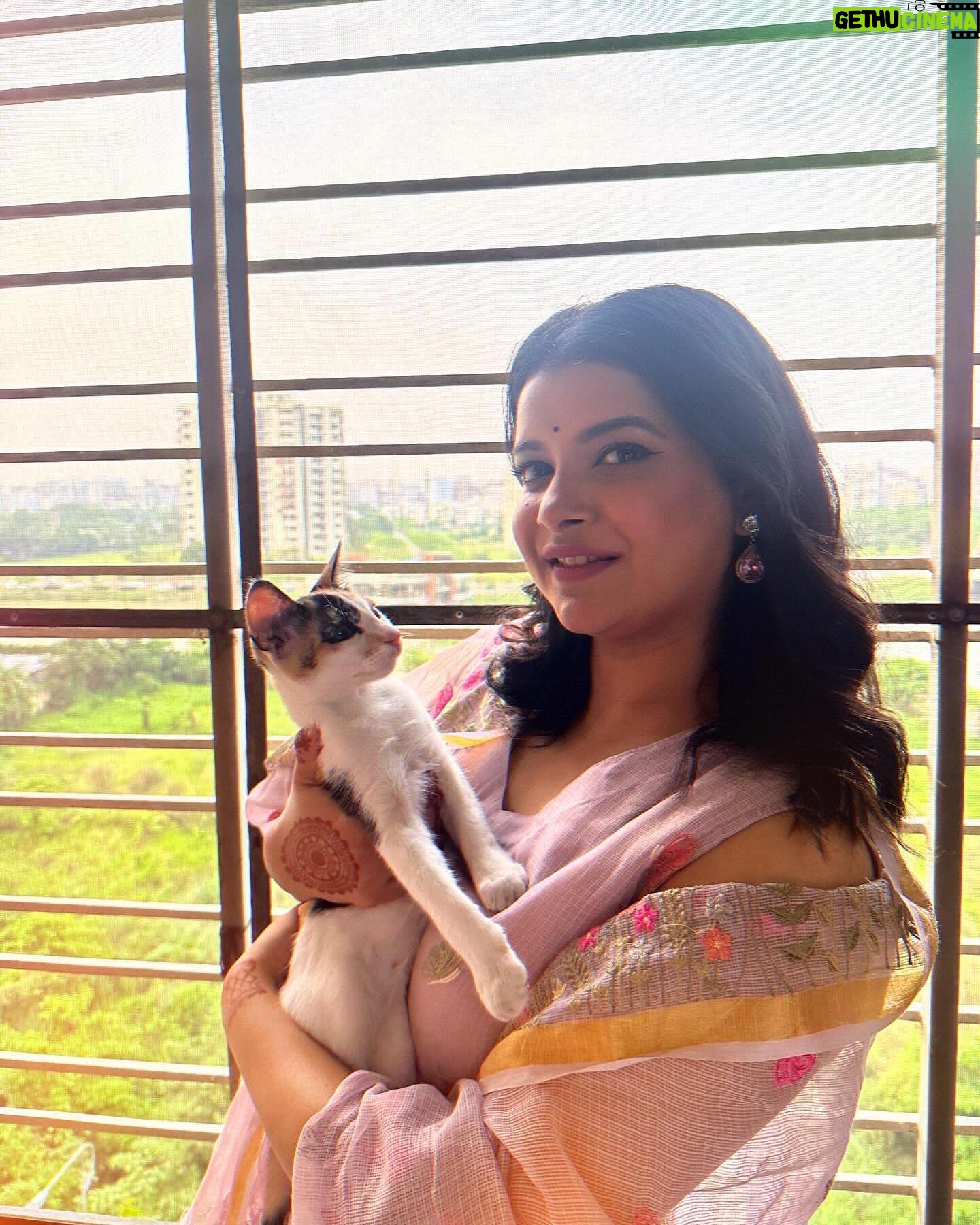 Sabnam Faria Instagram - Granddaughter 😸