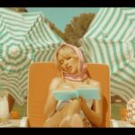 Sabrina Carpenter Instagram – ESPRESSO VIDEO IS OUT NOW💋 
directed by the incredible @davemeyers