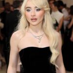 Sabrina Carpenter Instagram – I’m working late