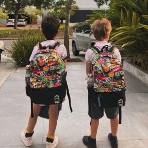 Sabrina Garciarena Instagram - Los amo ❤️
Feliz comienzo de clases !
Leon ya en 5 grado y Beltrán en 2 grado 🎒
Mis niños están tan grandes, me hacen feliz😁, me hacen enojar 😬 y siempre estar con ellos es mi mejor plan . 💘
@moovingarg 📍