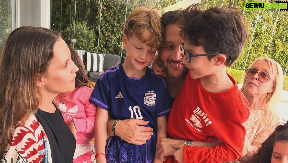 Sabrina Garciarena Instagram - 10 años de Amor 🦁❤️🥰🌈 Feliz Cumpleaños Leoncito 🎂🎈🎊 Te amamos infinito ❤️