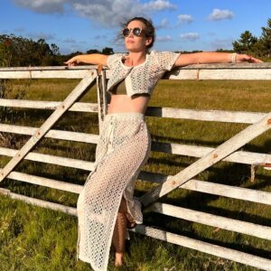 Sabrina Garciarena Instagram - Amo el campo 🌾🫶 @justapetra 🤍✨🐚💙🪻