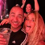 Sabrina Rojas Instagram - Algunas fotos de una etapa inolvidable que se termina en Carlos Paz . Compañeros más lindos no pude tener . Gracias Pedro y Pau por ser tan hermosos amigos arriba y abajo del escenario, por dejarles a mis hijos momentos que va a quedar para siempre en nuestro recuerdos Gracias Eze Corbo y Fede Hoppe, amé trabajar con ustedes . Pachu, Rodri , Camilo y Miche del amor , los quiero !!! Y el súper equipazo de producción con la potra de Gladys , Rubén , Fran , Brian . Y Diego Rinaldi de mi vida , que lindo conocerlos . Me voy muy feliz 🤍 @chavespauok @pedroalfonsoo @pachu_pena @_rodrinoya @camilonicolasok @michemasson @gladysragona @francaivano @rubenzas @brianliberti @diegomartinrinaldi ♥️