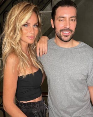 Sabrina Rojas Instagram - Volumen o lacio ? 
Lo que es si o si , que el color te lo hagas en @leoleivapeluqueria 
Sos el 1 🙌🏾