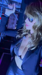 Sabrina Salerno Instagram - Backstage in Paris Bercy🎤.