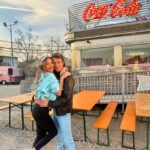 Sabrina Salerno Instagram - Tonight on @bailacomopuedas_tve Cosa succederà?!? Non importa cosa balli e nemmeno come balli, se ti rende felice balla e basta!!! Così è stato per me… legamenti a parte… #spain🇪🇸 @zeppelintv