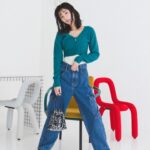 Sae Okazaki Instagram - フリーズマートさんとコラボ商品解禁されました🥳 カーディガンとワンピースで オールシーズン着回しできるアイテムにしました☺︎ 今回は来店イベント開催！ ということで10月1日ルクア大阪のお店に行かせて頂きます🕊️ お時間ある方は是非、お越しください！ #freesmart #フリーズマート #コラボ #ぜひチェックしてね