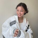 Sae Okazaki Instagram - Ray10月号🍪 着回ししました〜！ まだまだ暑いですが陽の感じが 少しずつ秋、、🍂 ファッション楽しいねえ まだの方はチェック！ #ray #10月号 #連載も見てね