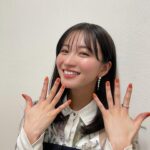 Sae Okazaki Instagram - 4/1(月) 19:00～20:59 フジテレビ「ネプリーグ」に出演させて頂きます。 春ドラマチームで参戦しています！ はじめましてのチームワーク それもまた面白かったです😂 写真は吉田沙保里さんと🫶 アスリートチームの皆さんのメンタル、本当勉強になりました！笑 #ネプリーグ #春のドラマチーム #吉田沙保里　さん