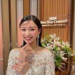 Sae Okazaki Instagram - 仕事始めはNHKナゴヤニューイヤーコンサート2024 の司会を務めさせて頂きました🌅 年初めに豪華な生演奏を聴かせて頂いて本当に感動しました！！ オペラ歌手のお二人の歌唱も圧巻！！ 初めての司会にとても緊張しましたが、高山アナウンサーさんやスタッフの皆さん、会場の皆さんが温かくて本当に救われました🥹 てんやわんや、、🥹笑 それも2024年新しいチャレンジで幕開けということで！笑 楽しい時間をありがとうございました💐 #nhkナゴヤニューイヤーコンサート2024