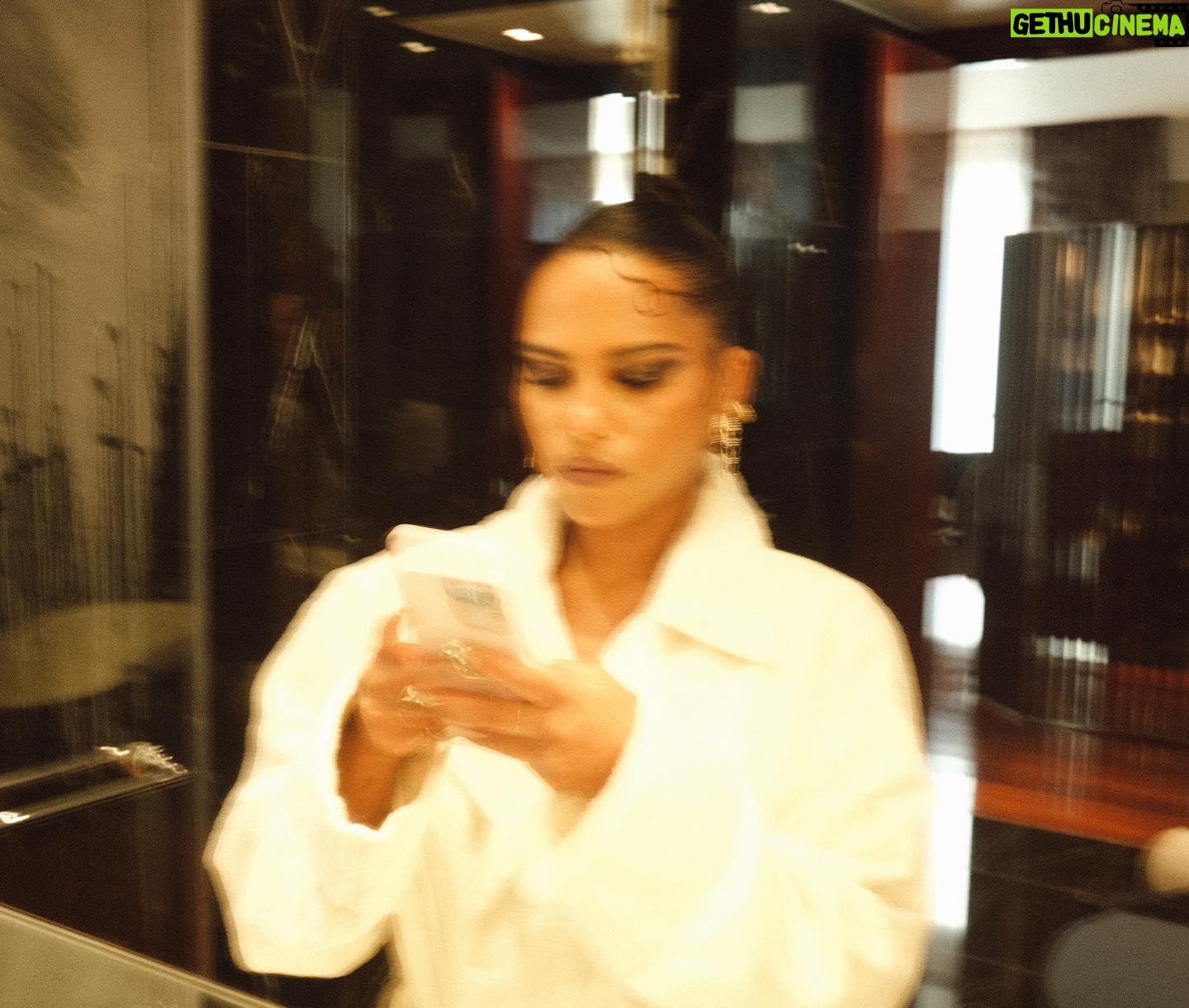 Saffron Hocking - 3 Likes - 👁️📸👁️