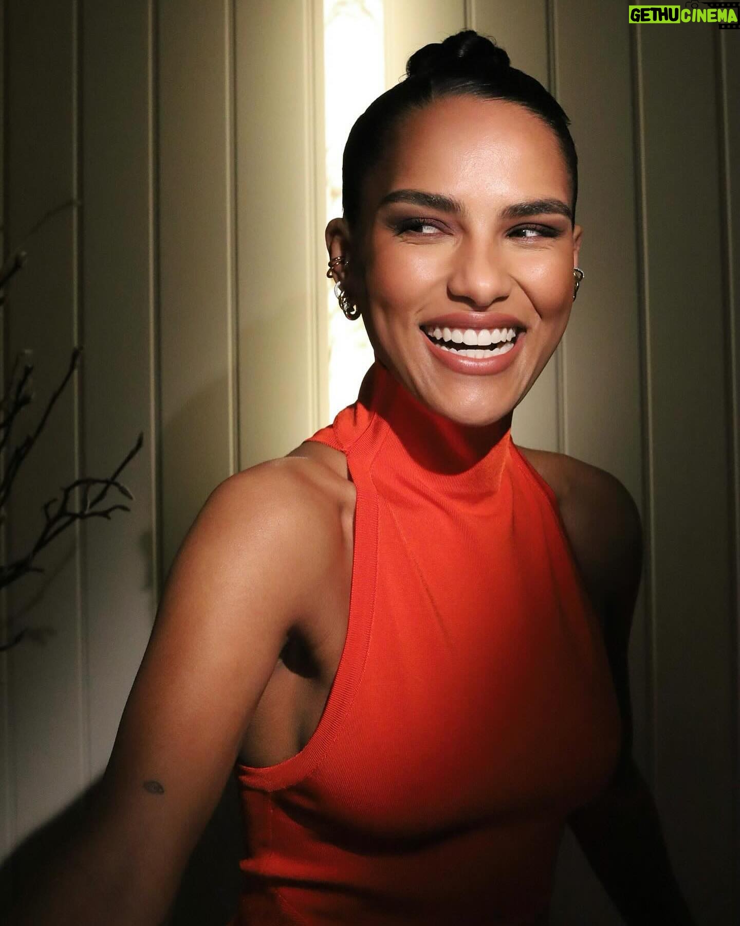 Saffron Hocking - 13.6K Likes - ❤️🌹💃🏾 thank you @dunhill @bsbpartnerships
Wearing @maisonalaia @otiumberg
#Makeupby @babskymakeup using @armanibeauty
Hair by @joepickeringtaylor