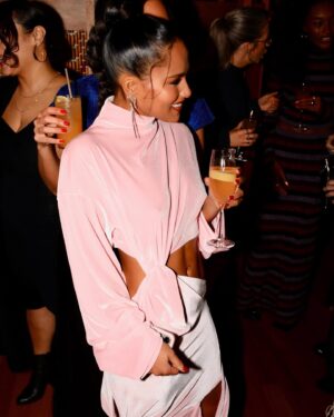 Saffron Hocking Instagram - Bday Don part 1 🎈❤️ @donjuliotequila 
My heart could burst with love 😩 thank you to my beautiful friends and family for celebrating with me. I’ve never had a birthday party before because I’m an introverted extrovert and January is depressing as hell but when @donjuliotequila say they’ll throw you a bash, you can’t say no ❤️ thank you so much to @marti.maz @jared_fleming for being the party planners of dreams! Also @decimo.london @thestandardlondon you’re spectacular ❤️

HMUA by @joepickeringtaylor 
Haircut&Colour by @salon64london 
Styled by @aimeecroysdill
Jewellery @shaunleanejewellery @emmabeckettpr