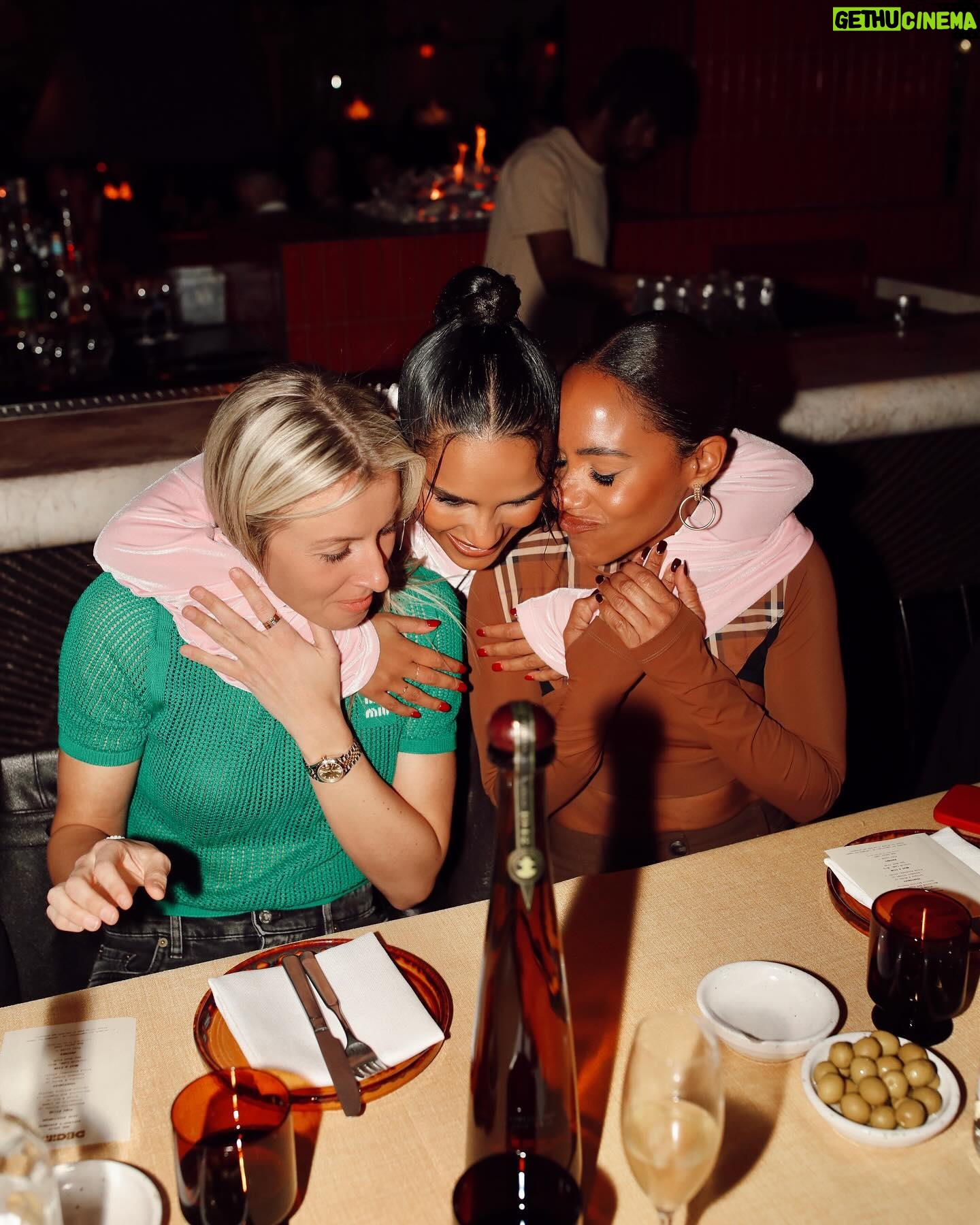 Saffron Hocking - 3 Likes - Bday Don part 1 🎈❤️ @donjuliotequila
My heart could burst with love 😩 thank you to my beautiful friends and family for celebrating with me. I’ve never had a birthday party before because I’m an introverted extrovert and January is depressing as hell but when @donjuliotequila say they’ll throw you a bash, you can’t say no ❤️ thank you so much to @marti.maz @jared_fleming for being the party planners of dreams! Also @decimo.london @thestandardlondon you’re spectacular ❤️
HMUA by @joepickeringtaylor
Haircut&Colour by @salon64london
Styled by @aimeecroysdill
Jewellery @shaunleanejewellery @emmabeckettpr