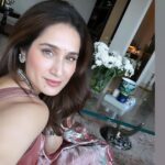 Sagarika Ghatge Instagram - Saree love 🌺 @akuteeindia