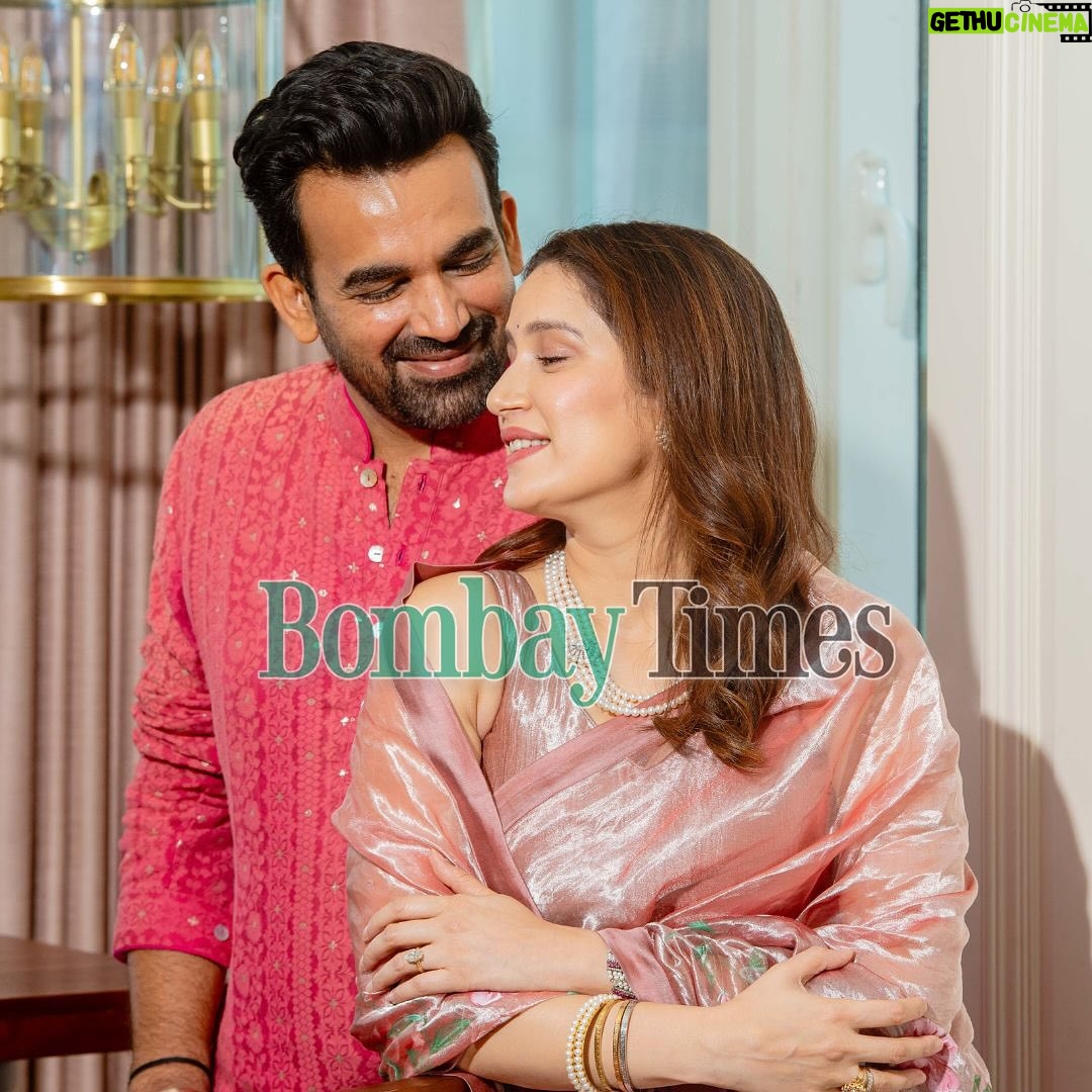 Sagarika Ghatge Instagram - ‘We are excited to celebrate Gudi Padwa & Eid around the same time’ The timing of these festivals has brought double joy to the household of cricketer @zaheer_khan34 and his actress-entrepreneur wife Tap the link in our stories . . . #gudipadwa #gudipadwa2024 #zaheerkhan #zaheerkhanfans #zaheerkhanwife #sagarikaghatge #sagarikaghatgekhan #sagarikaghatgefans #eid2024