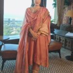 Sagarika Ghatge Instagram – Todays day out in @akuteeindia 🌺 

#handpainted #handwoven #minimalistic