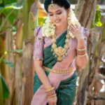 Sai Gayatri Instagram - 🎬🩷 . SAREE @srisai_collestions9 MUA n HD @honeylang_makeup_artist BLOUSE @sdduniqueboutique_97 JEWELLERY @new_ideas_fashions PC @capturingbyvignesh . #beingAnu