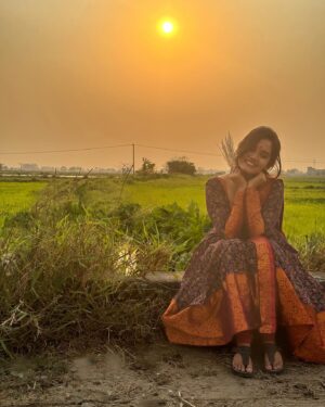 Sai Gayatri Instagram - She & The sunset☀️🌈