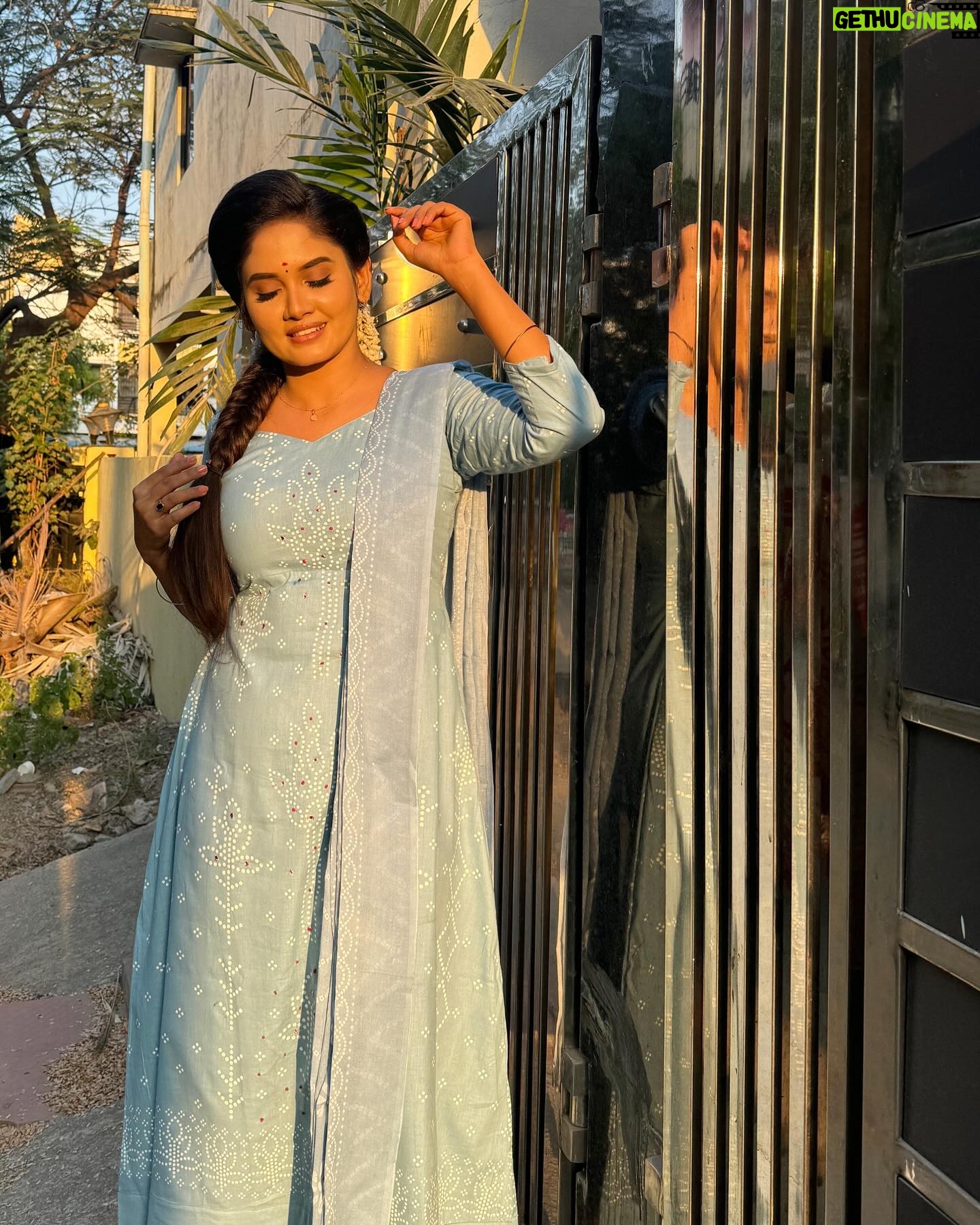 Sai Gayatri Instagram - #beingAnu🧿✨Anu’s salwar collections swipe right ⏩️ . salwar materials @srisai_collestions9 Perfectly stitched @tanu_designer_studio