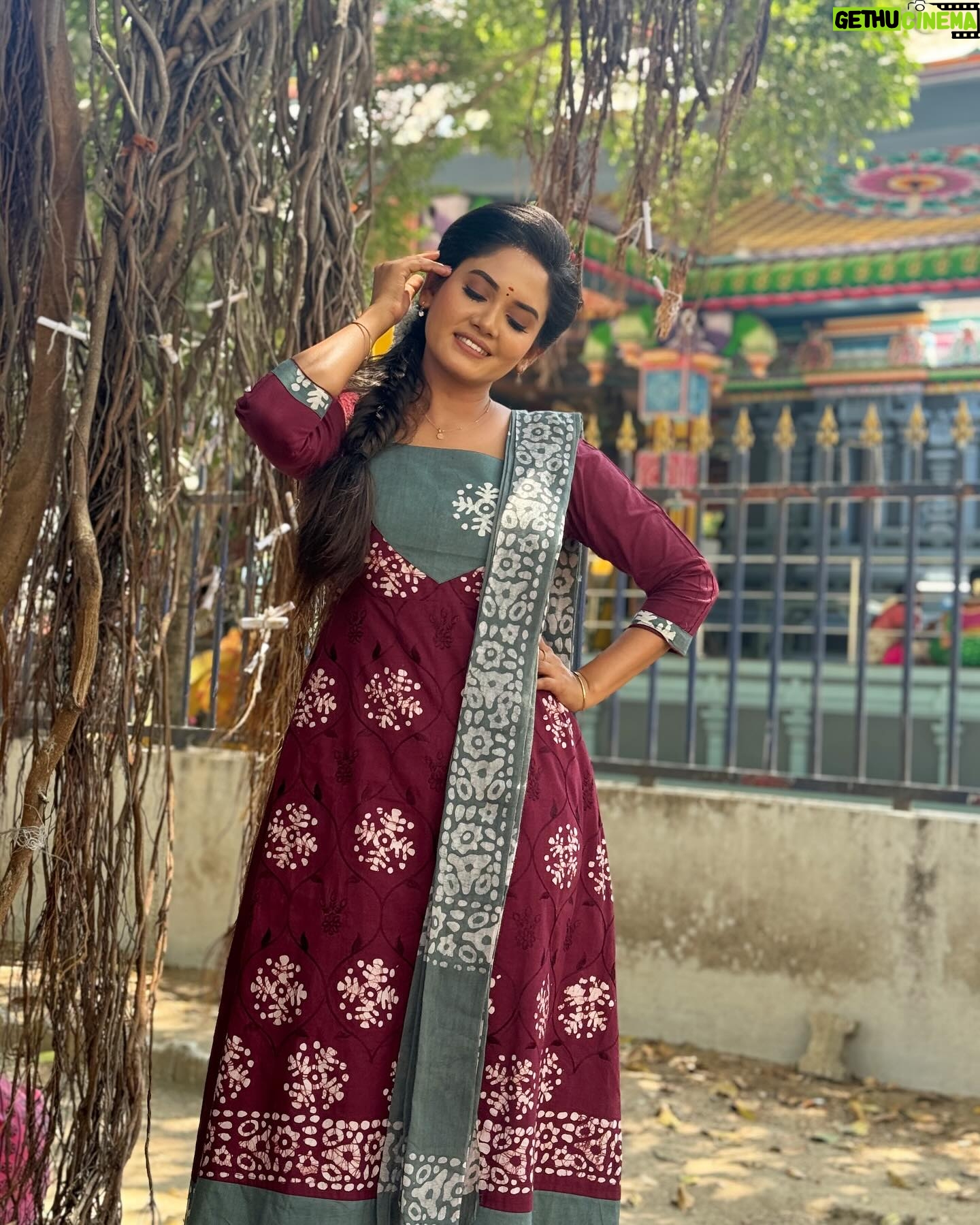 Sai Gayatri Instagram - #beingAnu🧿✨Anu’s salwar collections swipe right ⏩️ . salwar materials @srisai_collestions9 Perfectly stitched @tanu_designer_studio