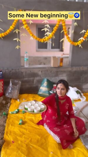 Sai Gayatri Instagram - #Newbeginnings🧿✨ #saisecrets🌱 #factoryopeningpooja😇 Gratefull to God n Universe🙏🏻 
.
#saisecrets #hairoil #ThankUmakkale