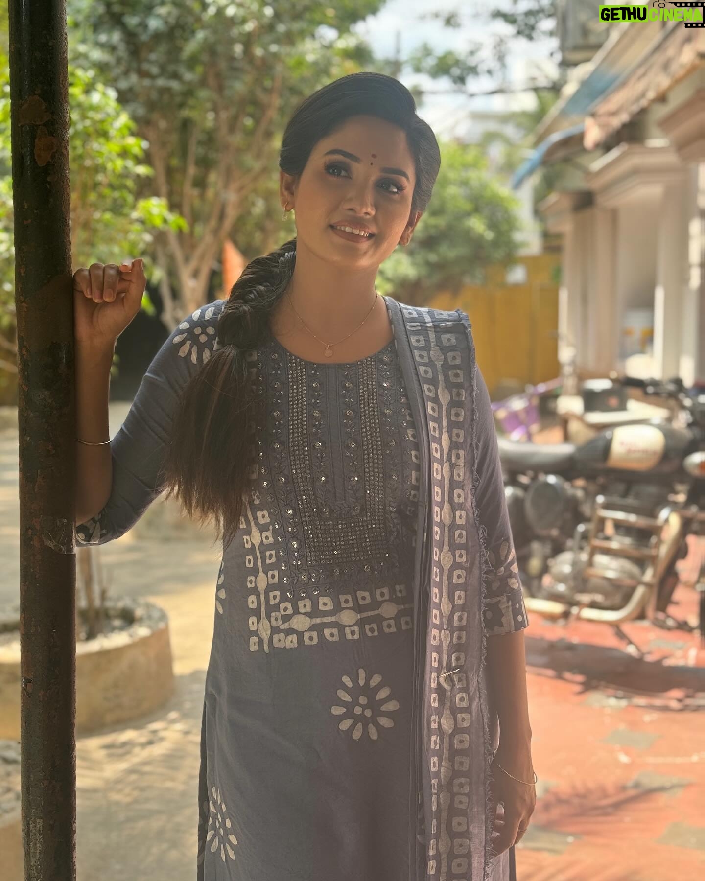 Sai Gayatri Instagram - ✨🧿 . Salwar materials @srisai_collestions9 . #beinganu #nnk #upcoming
