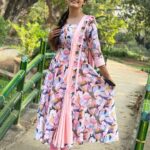 Sai Gayatri Instagram - Third pic Outfit sold out❗️💚✨ . Perfect stiching @tanu_designer_studio . RESALE ALERT ‼️ First three Anarkalis is for RESALE (4th picture peach Anarkali Sold out) 3.5meters top 2.5meters Duppatta Top length 47’inch Back knot and back zip open Princes cut S/M size . Each INR.950/- (with top n duppatta) Free shipping across india No Return /No exchange/No COD available . To shop this Anarkali watsapp us on 9361918406 (Onl watsapp pls) . #beinganu #resale #anarkali #nnk