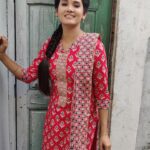 Sai Gayatri Instagram – Ei Suzhali❤️🧿
.
Best quality salwar materials @srisai_collestions9 
.
#beingAnu #frmthesetsof #NNK❤️