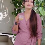 Sai Gayatri Instagram - Coffee morning ☕❤️ . . . #coffeelover #beingme #coffeemorning #nofilter #reelsindia #trendingreels #tredingnow