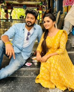 Sai Gayatri Instagram - Avalum nokinaal Naanum nokinean ❤️ ANU 💛AKASH -Neyar virupam🧿