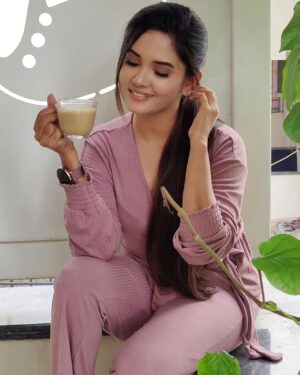 Sai Gayatri Instagram - Coffee morning ☕❤️
.
.
.
#coffeelover #beingme #coffeemorning #nofilter #reelsindia #trendingreels #tredingnow