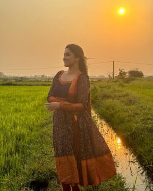 Sai Gayatri Instagram - She & The sunset☀️🌈
