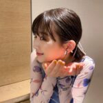 Sairi Ito Instagram - 「宇宙人のあいつ舞台挨拶」 ジャケット @chinoh_official スカート @_ebonyofficial_ ブーツ @manacraftshoes イヤリング @enn._official @kumpel_by_p 「橋田賞 授賞式」 ドレス @emporioarmani パンプス @louboutiworld イヤリング @unoaerre_japan 素敵なお衣装とスタイリング そしてメイクを いつもありがとうございます🥰❤️