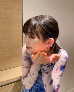 Sairi Ito Instagram - 「宇宙人のあいつ舞台挨拶」

ジャケット
@chinoh_official
スカート
@_ebonyofficial_
ブーツ
@manacraftshoes
イヤリング
@enn._official
@kumpel_by_p

「橋田賞 授賞式」

ドレス
@emporioarmani
パンプス
@louboutiworld
イヤリング
@unoaerre_japan

素敵なお衣装とスタイリング
そしてメイクを
いつもありがとうございます🥰❤️