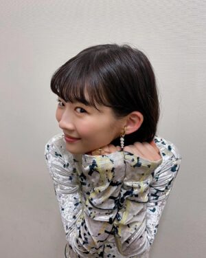 Sairi Ito Instagram - おはようございます🌞

ここらで
溜まっていた素敵ちゃん
お衣装ご紹介します💁🏻‍♀️❣️

1.2枚目
エランドール賞プレゼンター

ドレス
@lokitho_tokyo
イヤリング
@graey_official

3.4枚目
アメトーーク!3時間sp

ブラウス
@newans.official
@ow_pressroom
ベスト
@jack_joat
@jakkeldn
スカート
@jack_joat
@provoke_design_boutique
サボ
@quartierglam
イヤリング
@garni_official
リング
@higashiyamapr
@ginjewelrytokyo

5.6枚目
ぽかぽか

トップス
スカート
@toryburch
靴
@daniella_and_gemma
イヤーカフ
@higashiyamapr
@etoilight_jewelry

7.8枚目
アレグリアイベント

ドレス
@31philliplim
イヤリング
@duedonne.jewelry
@higashiyamapr
リング
@nomg_official
@higashiyamapr
パンプス
@charleskeith_jp

9.10枚目
文化庁芸術祭授賞式

ジャケット
スカート
@yohjiyamamotoofficial
イヤリング
@ete_official
リング
バングル
@____.ree____ 

stylist:あかねさん
make:ふぁーびー