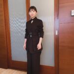 Sairi Ito Instagram – さいきんの…👗💄

【一枚目】
ジャケット
パンツ
@_ebonyofficial_
パンプス
@lunique_official_
イヤーカフ
@graey_official
リング
@rieukjewelry 

【二枚目】
シャツ
スカート
@msgm
イヤーカフ
@prmal_jewelry