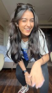 Sakshi Vaidya Instagram - morning, munchkins! 🥰 . . . . #fitcheck #ootd #reelsinstagram #explorepage✨