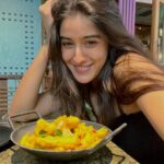 Sakshi Vaidya Instagram - bowl full of love 🥰