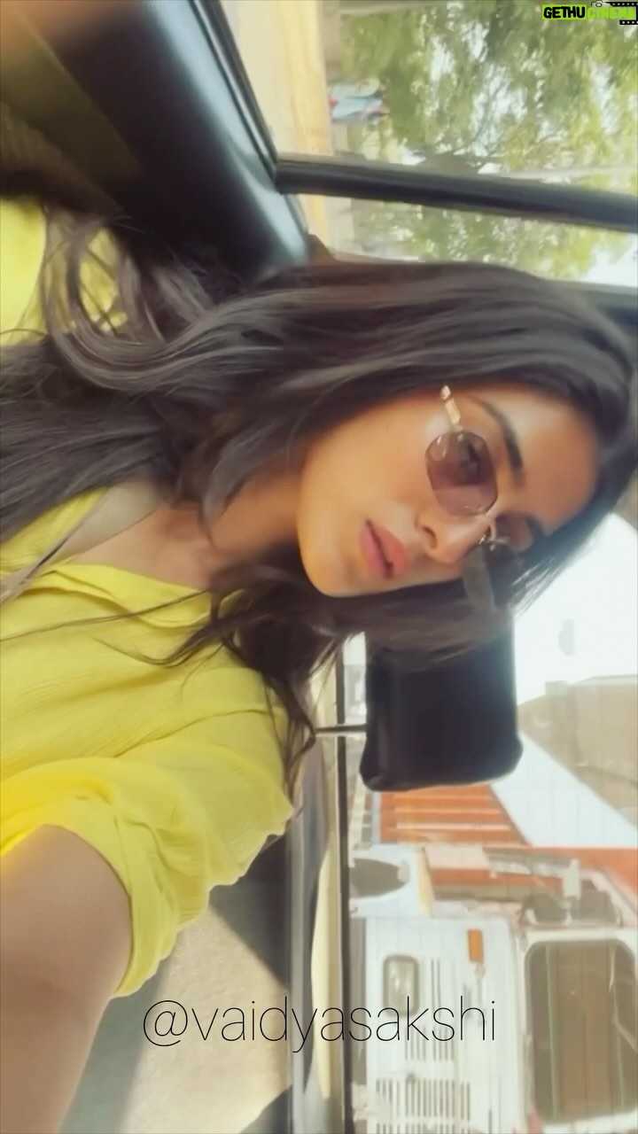 Sakshi Vaidya Instagram - riding the viral soundwave 🏄♀️ #reels