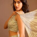 Sakshi Vaidya Instagram - transitioning into my element 🥰 Credits- Styled by- @dhruvadityadave Hair by- @kesha_makeupnhair Makeup by- @aditimakeupartistry