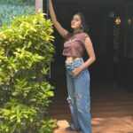 Sakshi Vaidya Instagram - Hi 🤭❤️ . . . . . . . . #reels #reelsinstagram #foryou #dilbara
