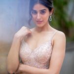 Sakshi Vaidya Instagram – A breezy moment 🌬️
.
.
.
.
.
Styled by- @ashwin_ash1 @hassankhan_3 
Assisted by- @stylebyannapurna 
Outfit- @varunchakkilam 
Jewellery- @thetrinkaholic 
Photographed by- @they_call_me_keshu