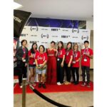 Sakura Ando Instagram - ハワイ国際映画祭でHalekulani Vanguard Awardという有難い賞をいただきました🌈すてきな映画祭にお招きいただきありがとうございます。 尊敬する最高にかっこよく優しい先輩方 @cliffcurtis_ @donlee と授賞式やインタビューでご一緒できてとてもよい刺激をいただきました🥹本当に本当にびっくりするほど最高に優しくて素敵でした😭 I'm touched  and very grateful, thank you so much HIFF @hiffhawaii 🌈❤️ MAHALO🌈🌈🌈🫶🫶🫶