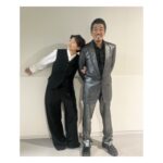 Sakura Ando Instagram – @bad_lands_movie 
@uzaki_ryudo 
🖤🔫🌝🧠❤️
憧れの方。台本に宇崎さんのお名前を見た時、あーこりゃやらなきゃ一生後悔するぞと思いました。曼荼羅最高🧠🖤