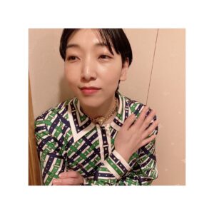 Sakura Ando Instagram - キネマ夢倶楽部授賞式💐
@gucci @megumiyoshida_ @hoshino_kanako 
👧🏻大好き蒼ちゃん🤍🌟

ありがとうございました🌟