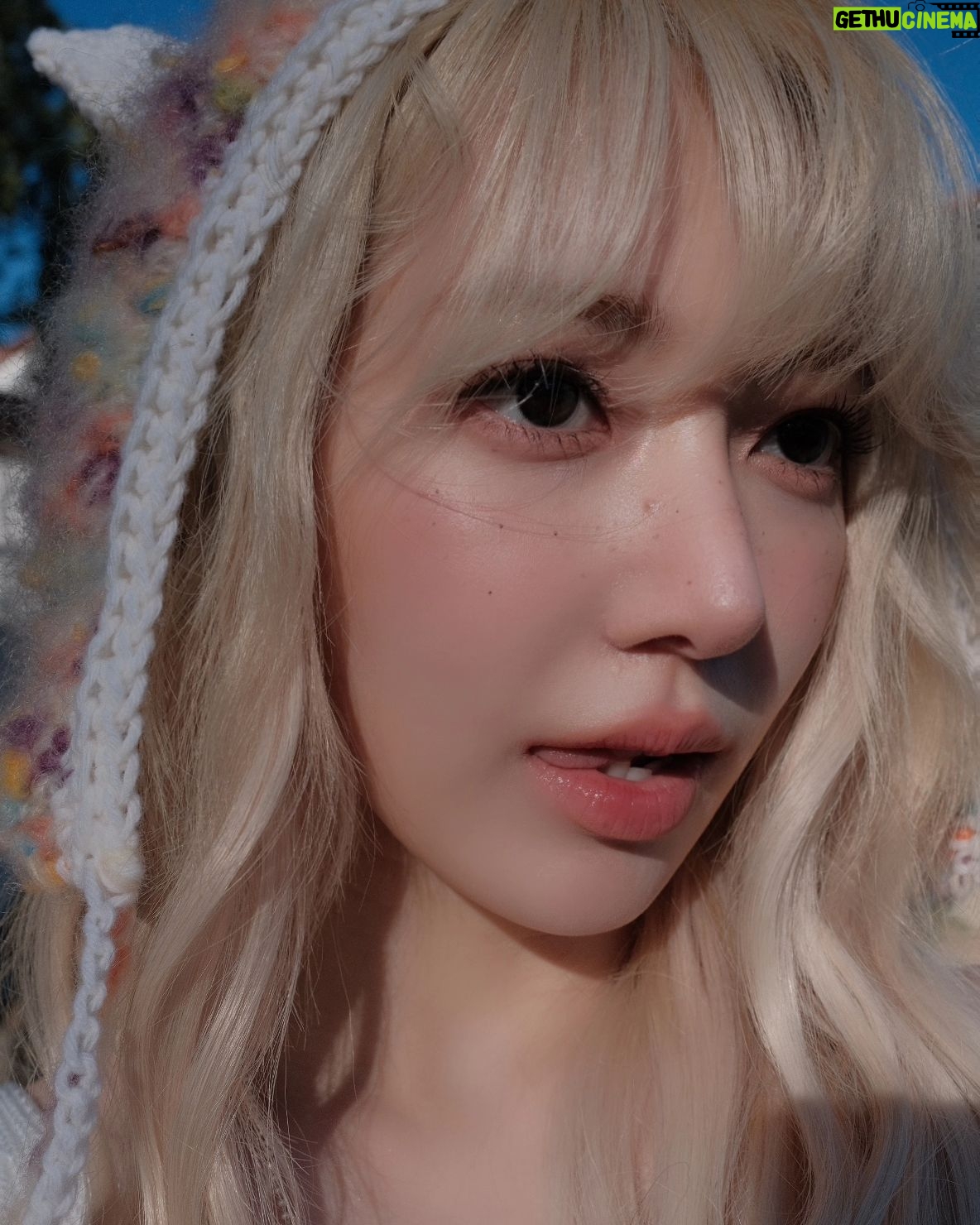 Sakura Miyawaki Instagram - λΏ λͺ¨μπβ #kkurochet #crochet