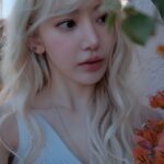 Sakura Miyawaki Instagram – 🧡💛